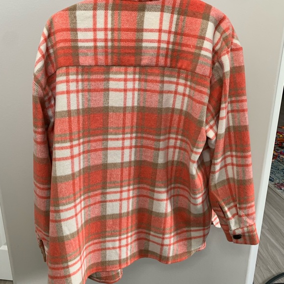 Beautiful plaid shaket collaboration by Jardaines Domain and Sammy Sylvester. - Picture 2 of 4